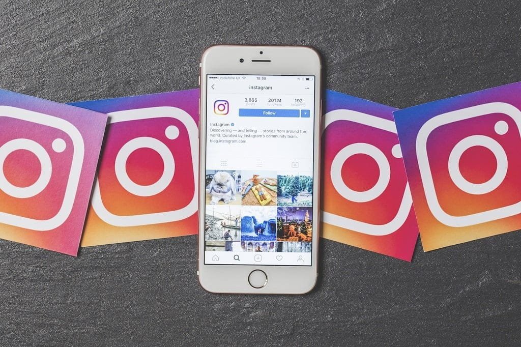 Storie di Instagram: 9 consigli per creare DA SUBITO contenuti professionali e coinvolgenti