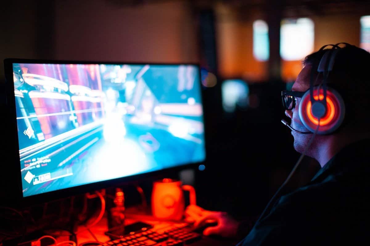 La sicurezza nel gaming, una battaglia tra tecnologia ed educazione