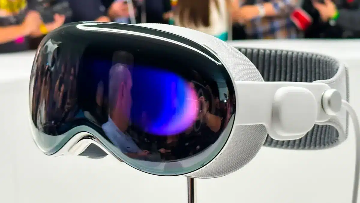 Apple Vision Pro: il futuro della realtà mista nella box